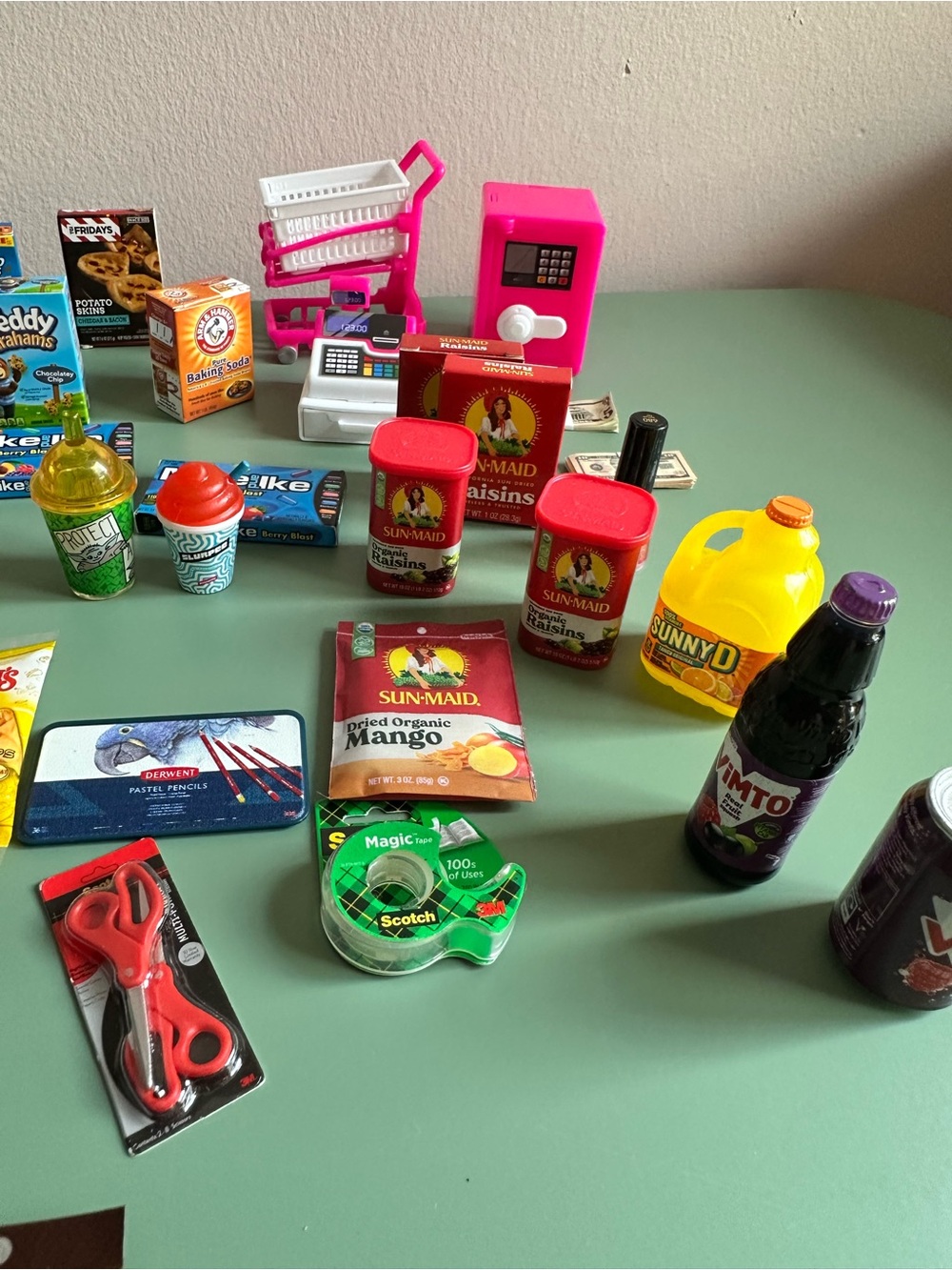 Mini Brands Collection - Picture 2 of 5